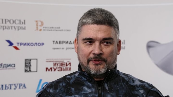 Виктор Царёв (г. Санкт-Петербург), автор стихотворения «Картина в стиле соцреализма»