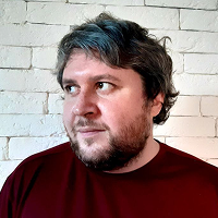 Константин Комаров